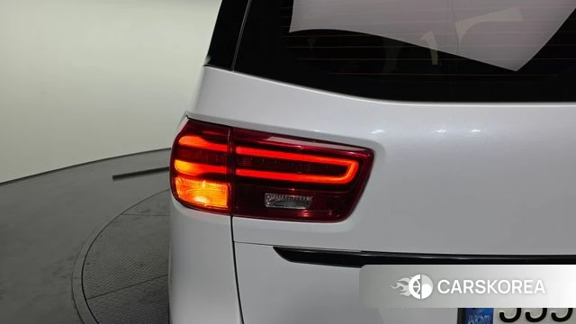 Kia The New Carnival id 4188682 из Кореи 15