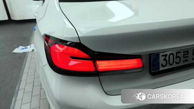 BMW 5 Series (G30) id 4371982 из Кореи 15