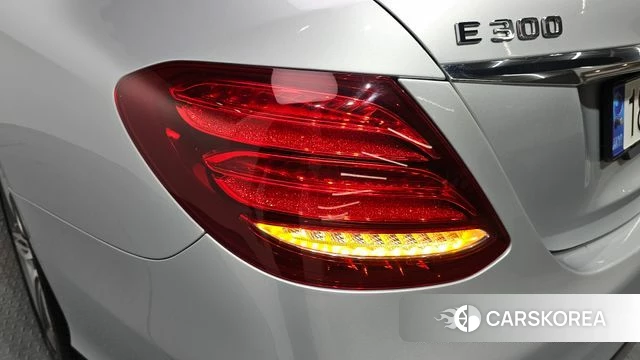 Mercedes-Benz E-Class W213 id 4581745 из Кореи 15