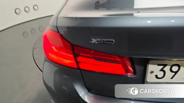 BMW 5 Series (G30) id 4284572 из Кореи 15