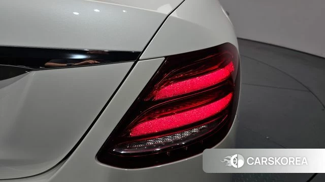 Mercedes-Benz E-Class W213 id 4595523 из Кореи 15