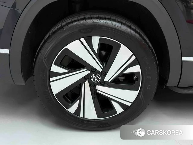 Volkswagen Tourang id 4314168 из Китая 15