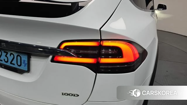 Tesla Model X id 4390330 из Кореи 15