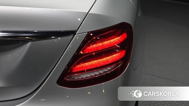Mercedes-Benz E-Class W213 id 4899914 из Кореи 15