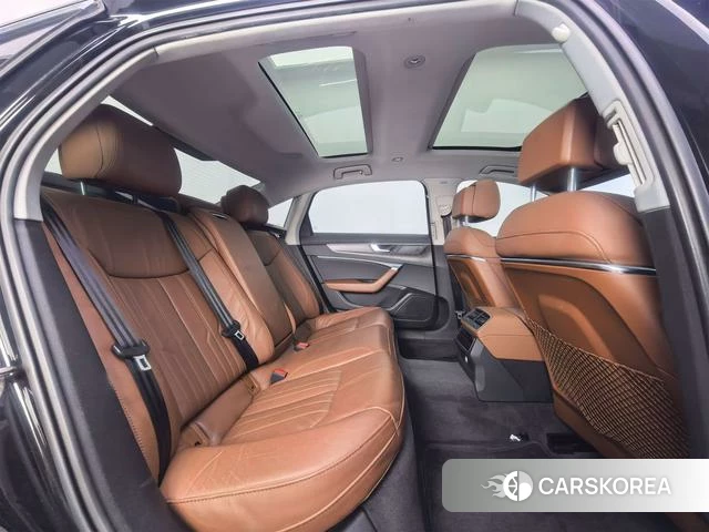 Audi A6L id 4261609 из Китая 15