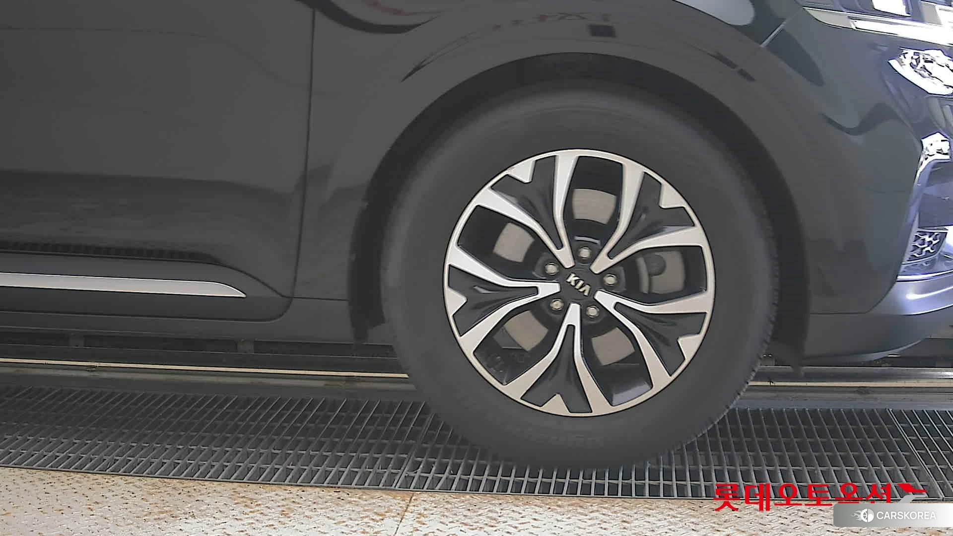 Kia Carnival id 4902362 из Кореи 15