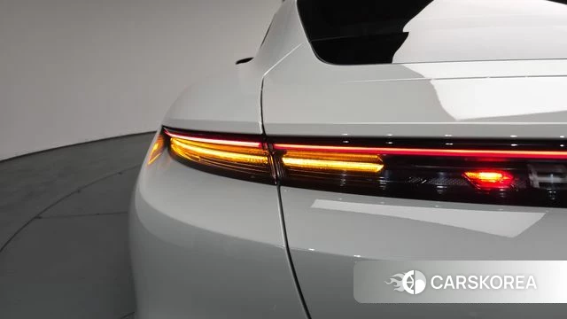 Porsche Taycan id 4223034 из Кореи 15