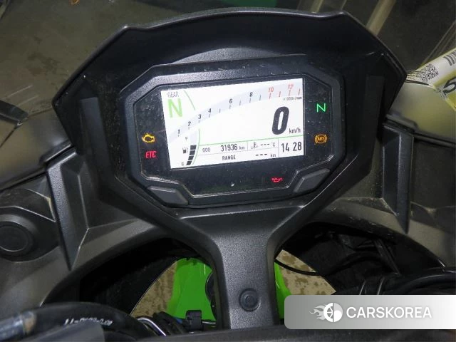 Проданный Kawasaki NINJA 650 ABS id 4200004 из Японии, фото 15