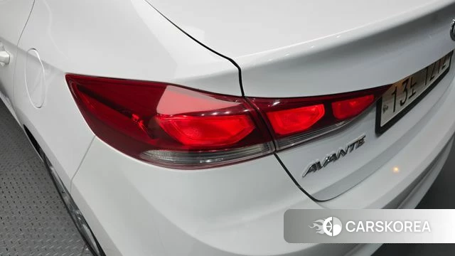 Hyundai Avante AD id 4339886 из Кореи 15
