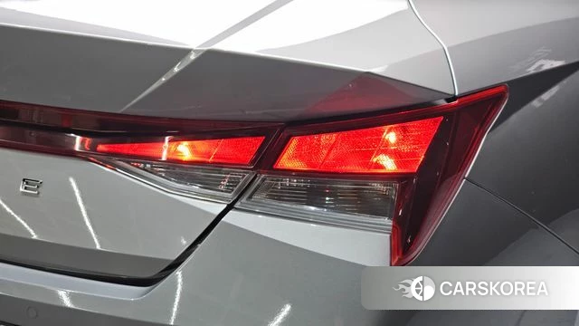 Hyundai Avante Hybrid (CN7) id 4624538 из Кореи 15