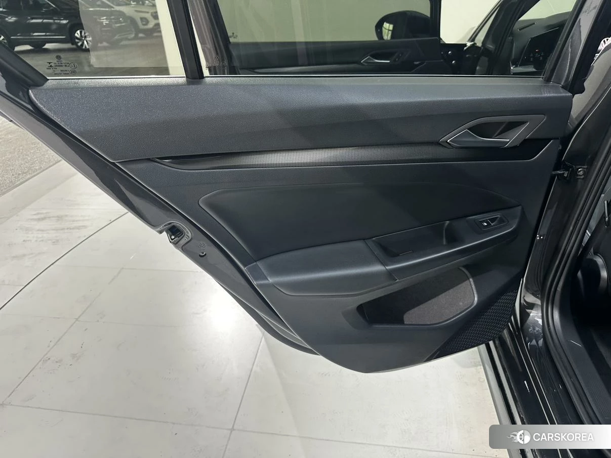 Volkswagen Golf id 4504673 из Китая 15