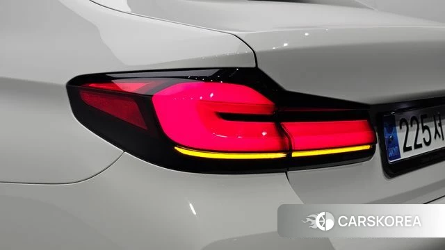 BMW 5 Series (G30) id 4871978 из Кореи 15