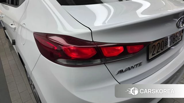 Hyundai Avante AD id 4652379 из Кореи 15