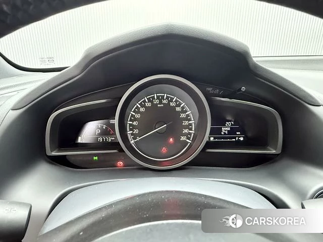 Mazda CX-4 id 3908541 из Китая 15