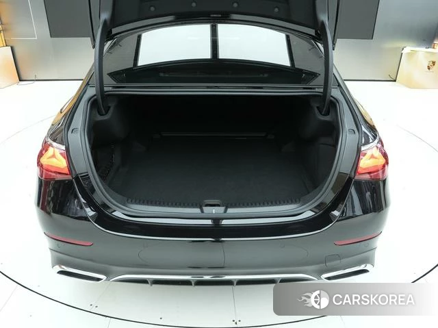 Mercedes-Benz E-class id 4261076 из Китая 15