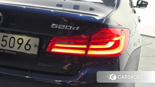 BMW 5 Series (G30) id 4490666 из Кореи 15