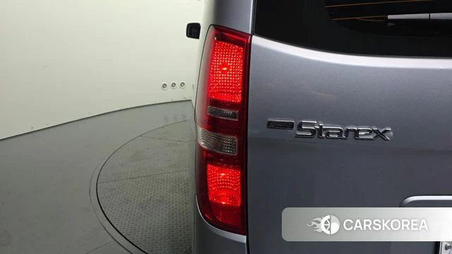 Hyundai The New Grand Starex id 4543364 из Кореи 15