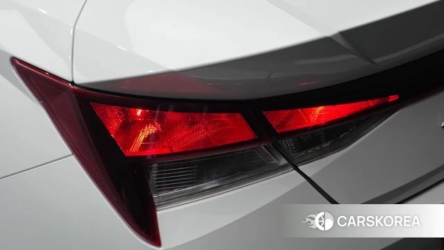 Hyundai Avante Hybrid (CN7) id 4630975 из Кореи 15