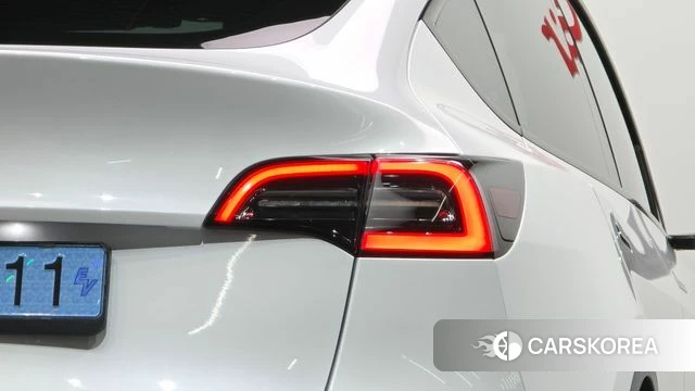 Tesla Model Y id 4645456 из Кореи 15