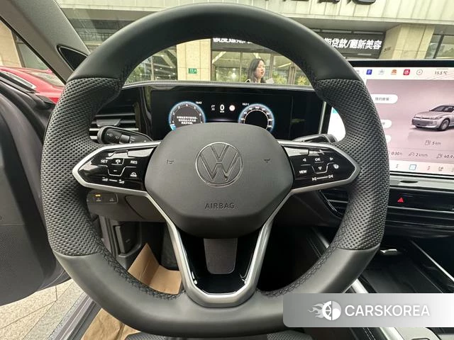 Volkswagen Passat id 4238216 из Китая 15