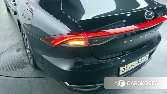 Hyundai The New Grandeur IG Hybrid id 4293351 из Кореи 15