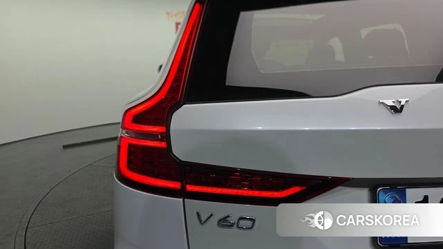 Volvo V60 Cross-Country 2nd Generation id 4324701 из Кореи 15