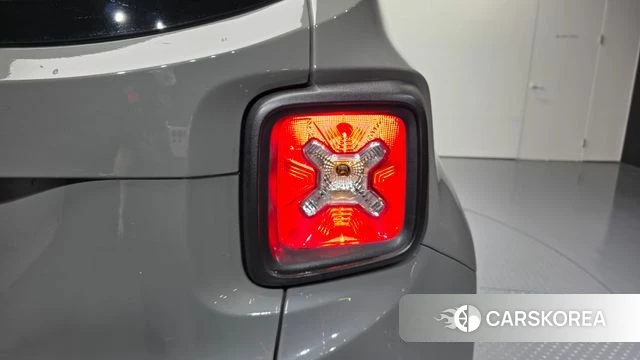 Jeep Renegade id 4281585 из Кореи 15