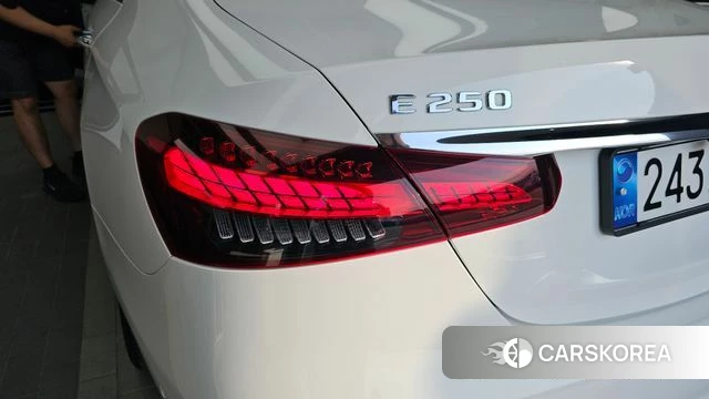 Mercedes-Benz E-Class W213 id 4429558 из Кореи 15