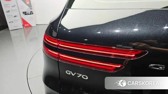 Genesis GV70 id 4442808 из Кореи 15