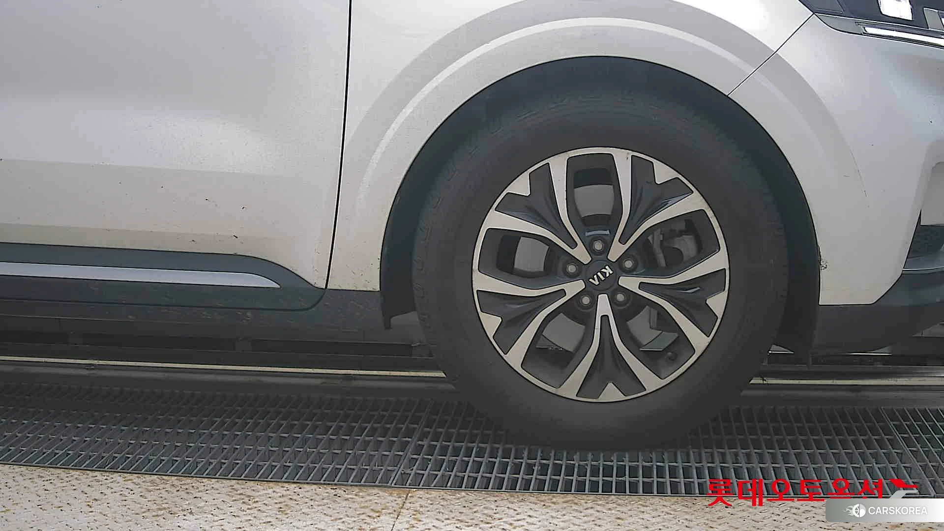 Kia Carnival id 4902373 из Кореи 15