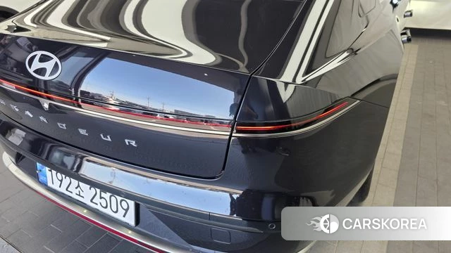 Hyundai Grandeur (GN7) id 4201723 из Кореи 15