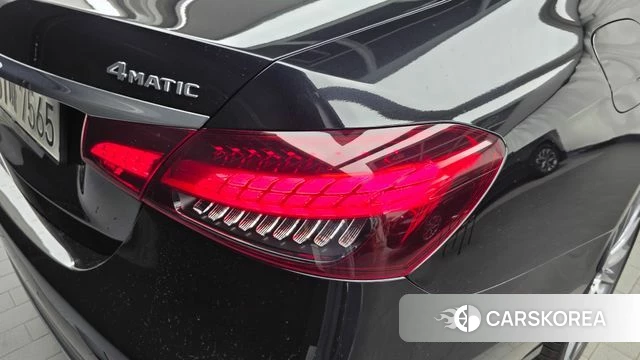 Mercedes-Benz E-Class W213 id 4645875 из Кореи 15