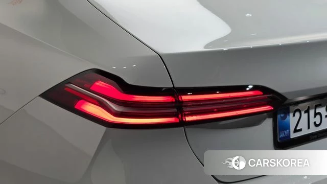 BMW 5 Series (G60) id 4743957 из Кореи 15