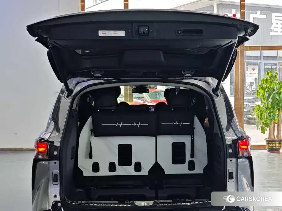 Toyota Sienna id 4681202 из Китая 15