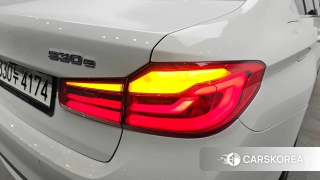 BMW 5 Series (G30) id 4245175 из Кореи 15