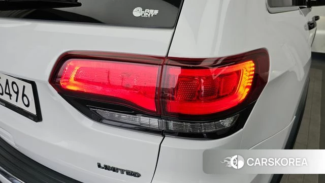 Jeep Grand Cherokee id 4594682 из Кореи 15