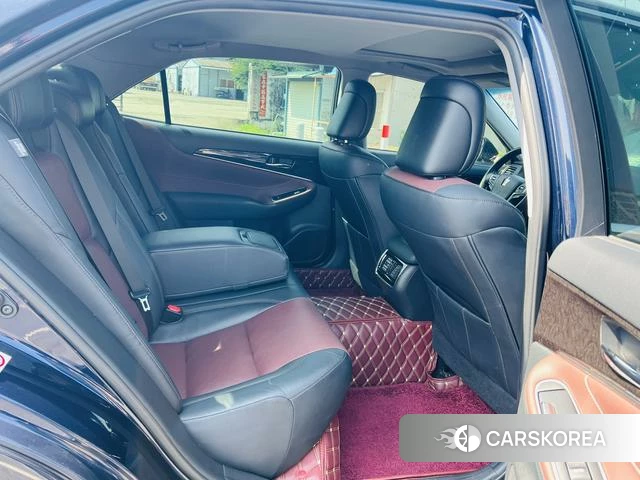 Toyota crown id 4220891 из Китая 15