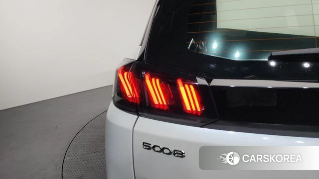 Peugeot 5008 second generation id 4231474 из Кореи 15