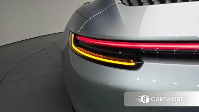 Porsche 911(992) id 4457749 из Кореи 15