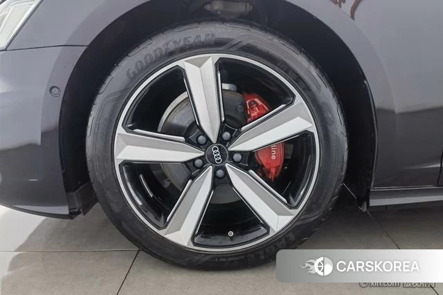Audi A6L id 4290684 из Китая 15