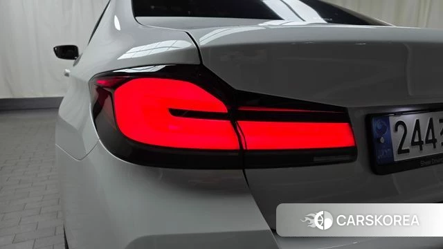 BMW 5 Series (G30) id 4330127 из Кореи 15
