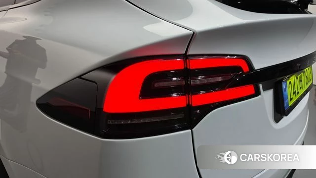 Tesla Model X id 4792439 из Кореи 15