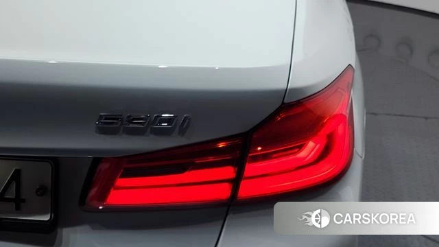 BMW 5 Series (G30) id 4531122 из Кореи 15
