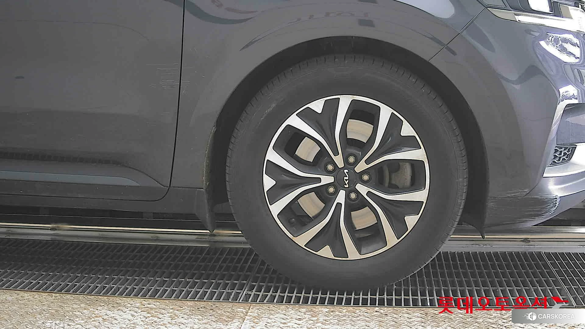 Kia Carnival id 3875762 из Кореи 15