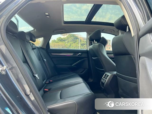 Honda Accord id 4299499 из Китая 15