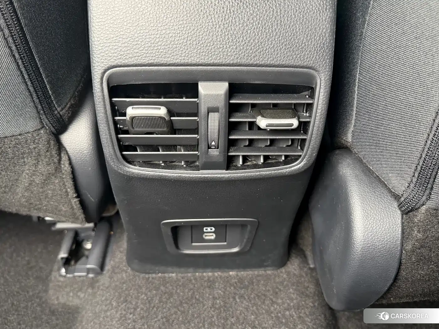 Toyota Levin id 4679634 из Китая 16