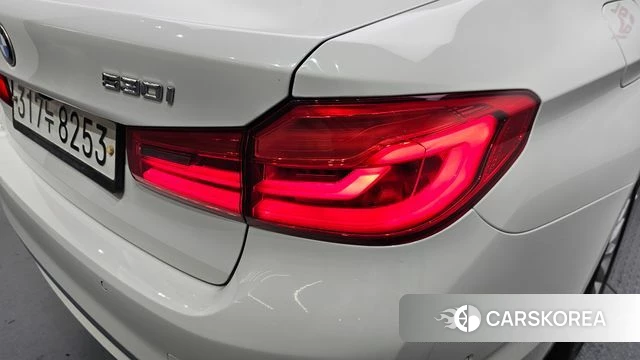 BMW 5 Series (G30) id 4562639 из Кореи 15