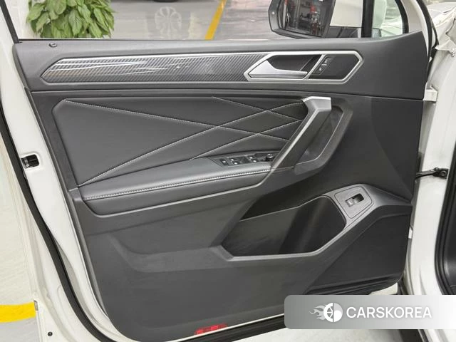 Volkswagen Tiguan L id 4313826 из Китая 15