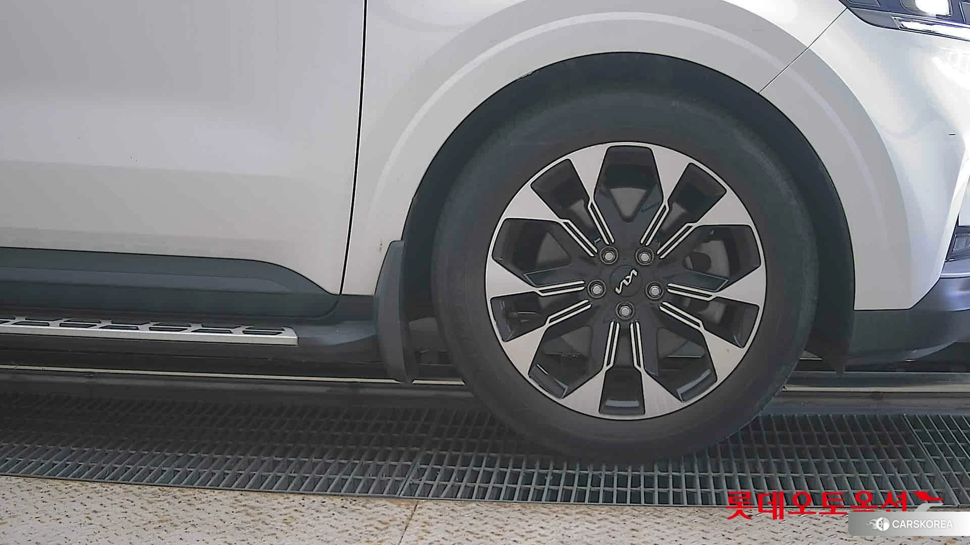 Kia Carnival id 4679376 из Кореи 15