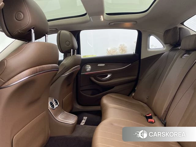 Mercedes-Benz E-class id 3816871 из Китая 15